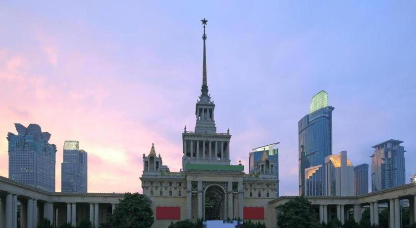 Magnotel Henglong Plaza Hotel 3*