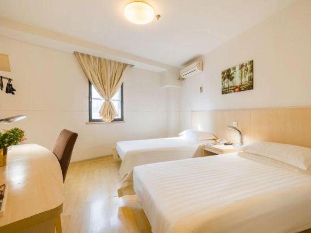Magnotel Henglong Plaza Hotel
